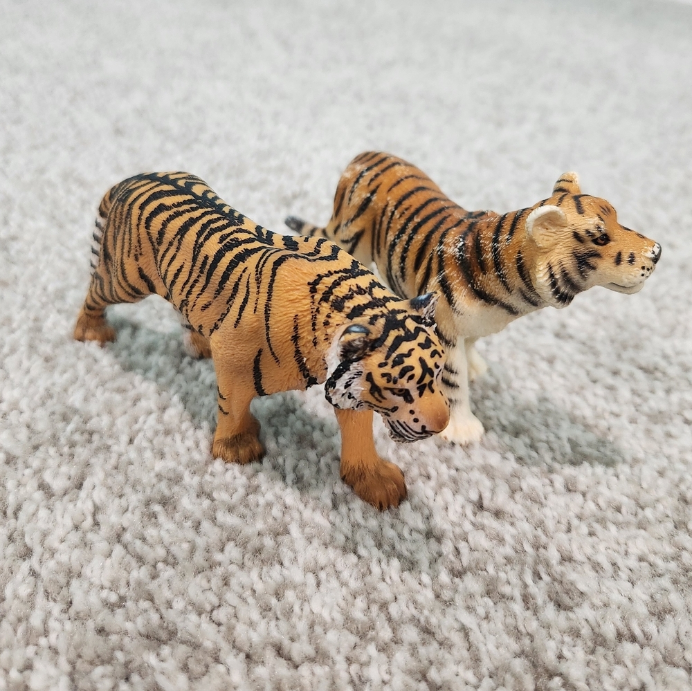 Schleich Tiger figurine/Blip Toys, Lot of Two - Picture 2 of 4